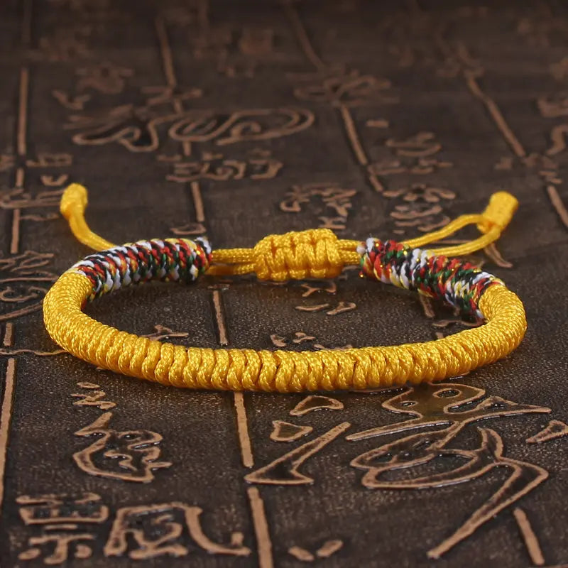 RUBY - Bracelet bouddhiste tibétain unisexe tressé à la main avec nœud King Kong, chaîne colorée pour femmes et hommes amoureux, bijoux porte-bonheur - Le BRACELET 