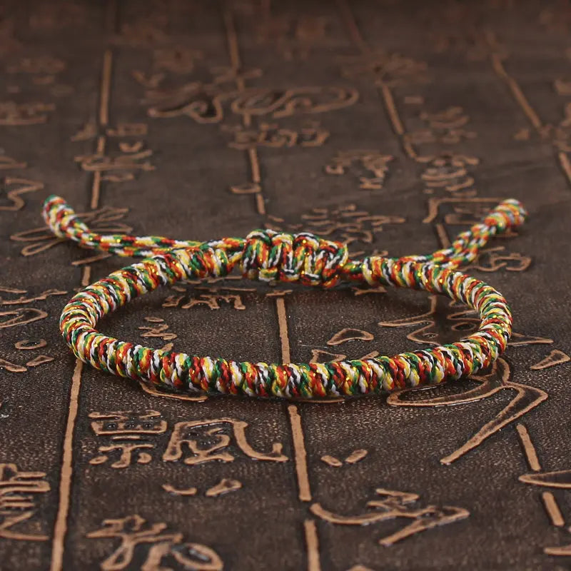 RUBY - Bracelet bouddhiste tibétain unisexe tressé à la main avec nœud King Kong, chaîne colorée pour femmes et hommes amoureux, bijoux porte-bonheur - Le BRACELET 
