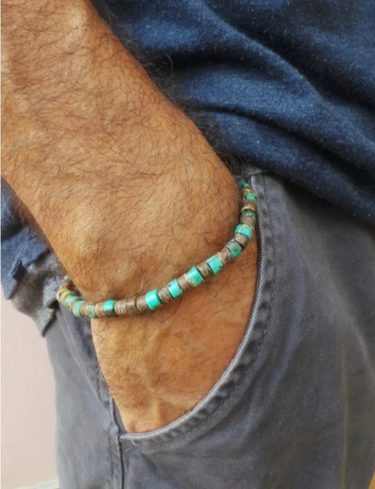 AARON - Ensemble de bracelets pour hommes. Bracelet perlé pour hommes Bracelet de style surfeur. Bracelet pour hommes empilable Bracelets empilables Bracelets Boho extensibles - Le BRACELET 