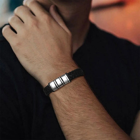 CONNOR | Bracelet personnalisé en cuir tressé & acier inoxydable