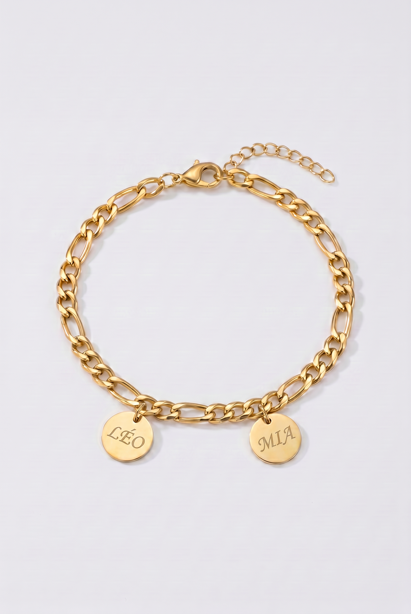 Bracelet personnalisé 2 prénom doré.