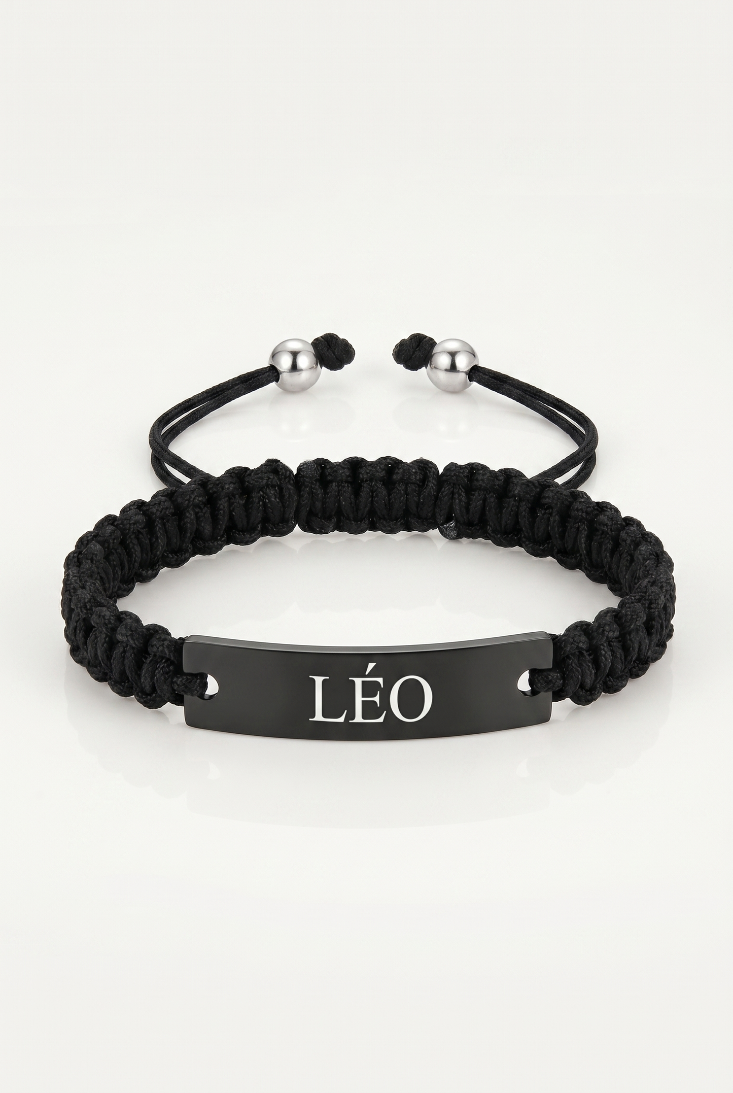 Bracelet personnalisé tréssé plaque prénom.