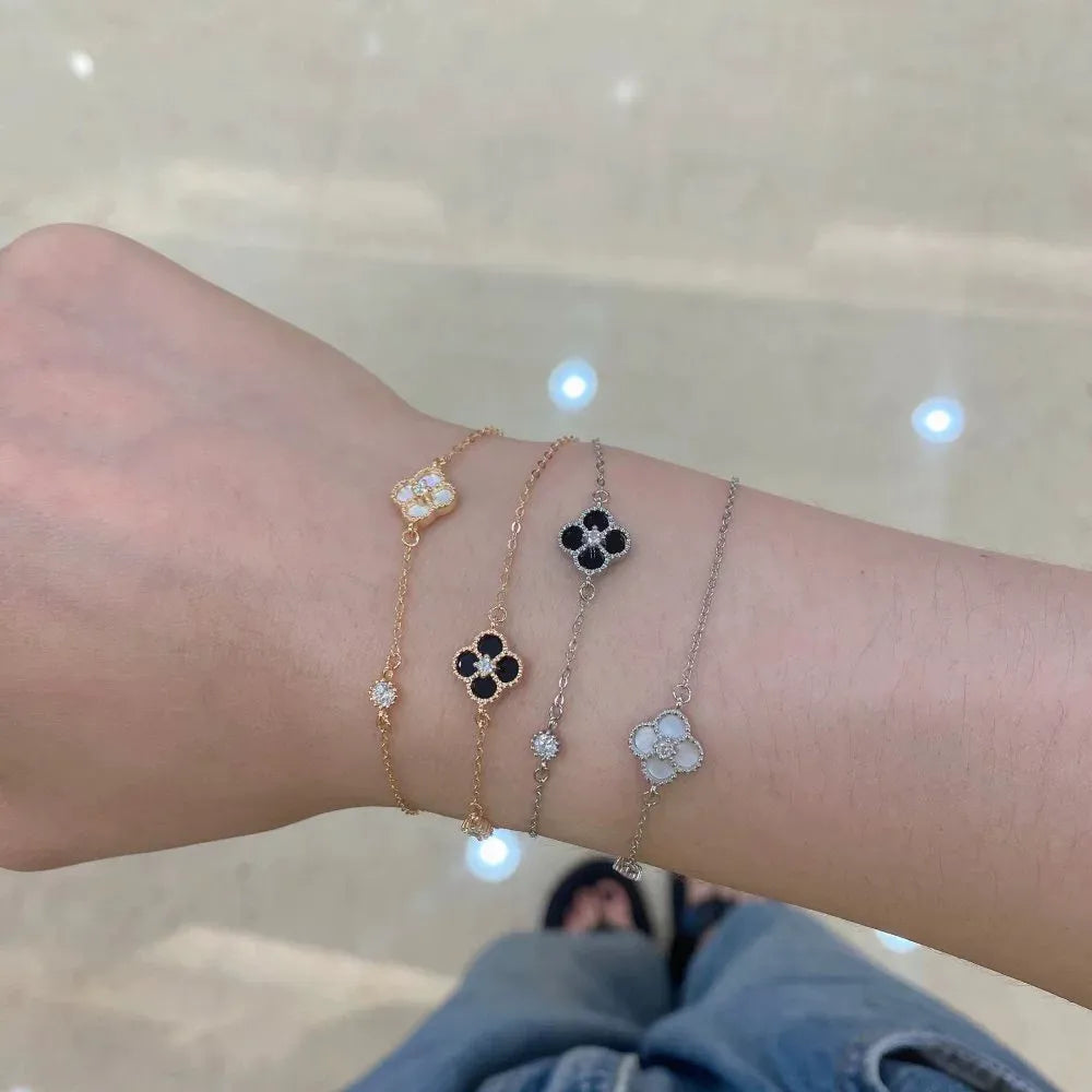 Bracelet trèfle nacre blanche raffiné – Naélia.