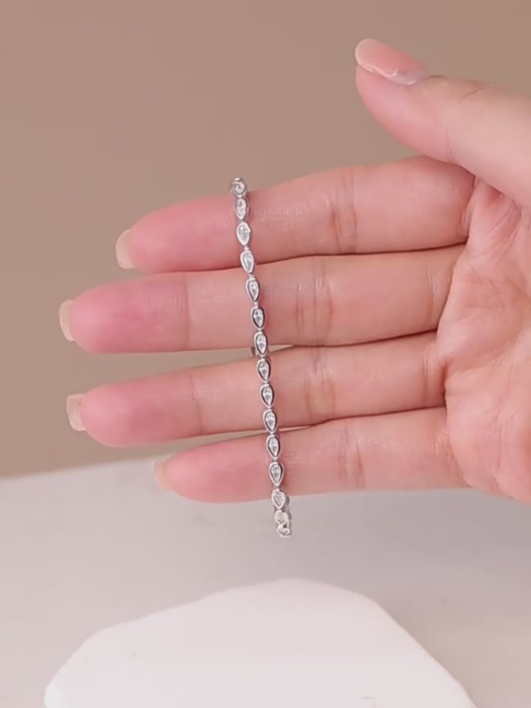 Bracelet argent femme goutte zircon – Naïra